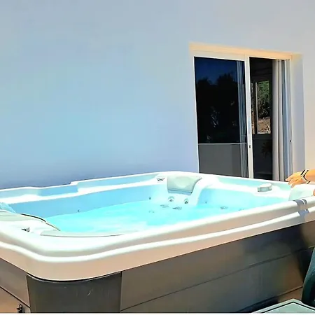 Daire Calma View Jacuzzi